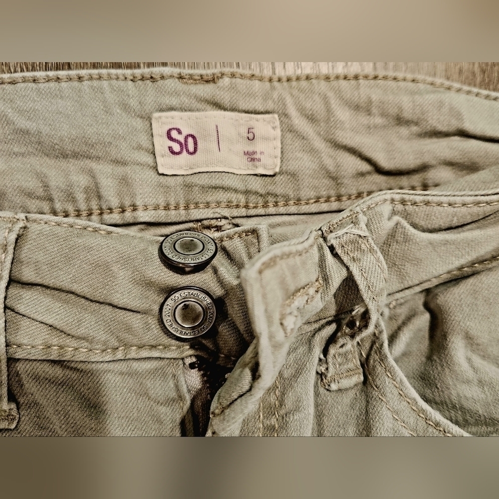 So jean denim capri size 5 light green - Picture 7 of 8